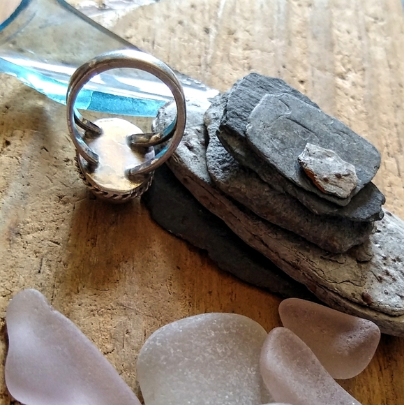 Vintage Navajo Turquoise & Sterling Silver Ring - Picture 11 of 12